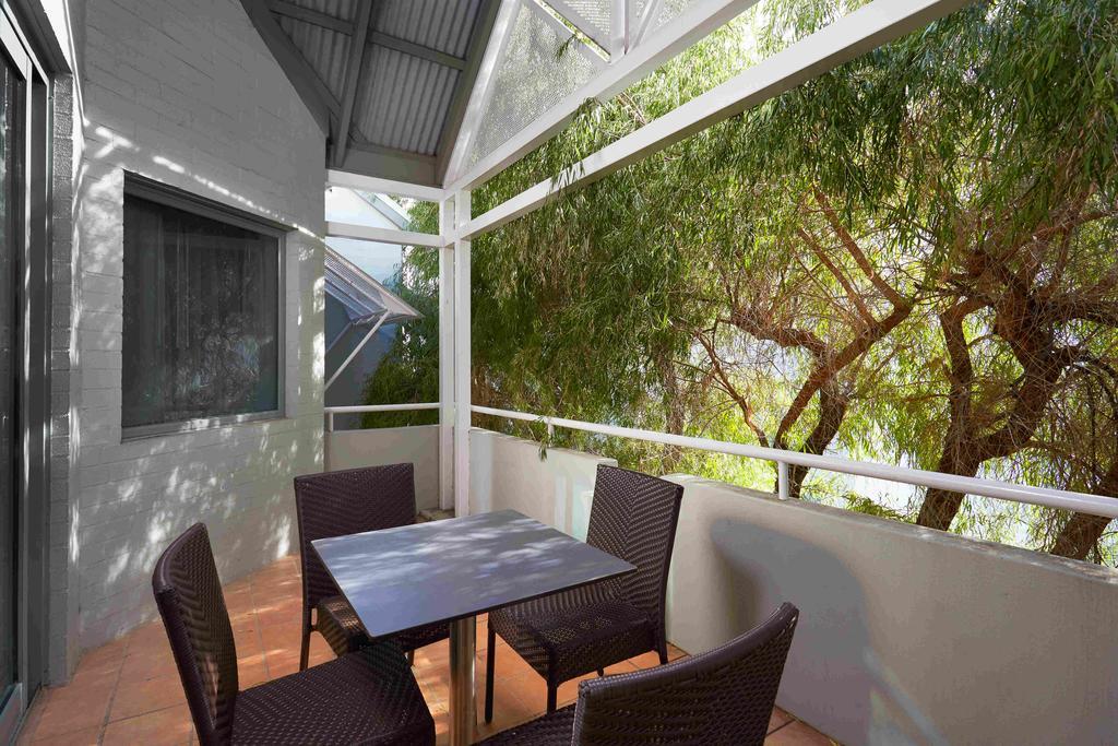 Broadwater Resort Como Perth Esterno foto